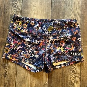 FLEO steel flowers shorts